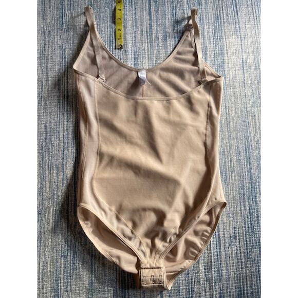 Annette Tops - Annette Brand‎ Women size Large beige shapewear body suit